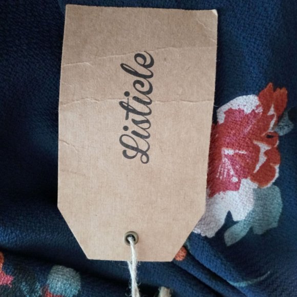 NWT Listicle Romper Womens Size Medium Lined Polyester Breathable Halter Blue Fl - Picture 3 of 9